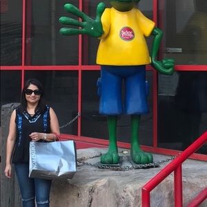 Meet your Posher, Jeanette